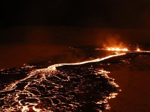 Eldgos við Sundhnúksgíga aðfararnótt 19. desember 2023