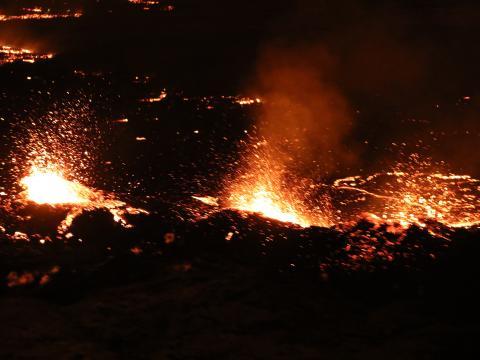 Eldgos við Sundhnúksgíga aðfararnótt 19. desember 2023